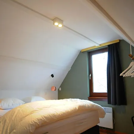 Comfortable, Renovated House Near Feriehus *